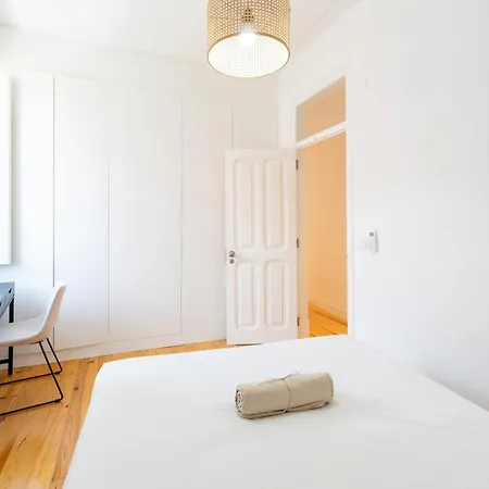 Sunny By Soulplaces Apartamento