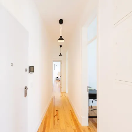 Sunny By Soulplaces Apartamento *