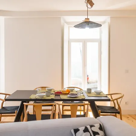 Sunny By Soulplaces Apartamento