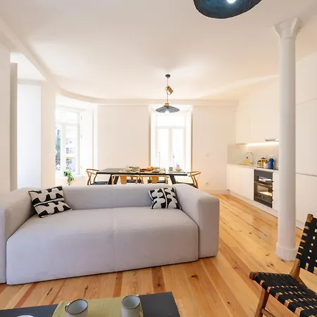Apartment Sunny By Soulplaces